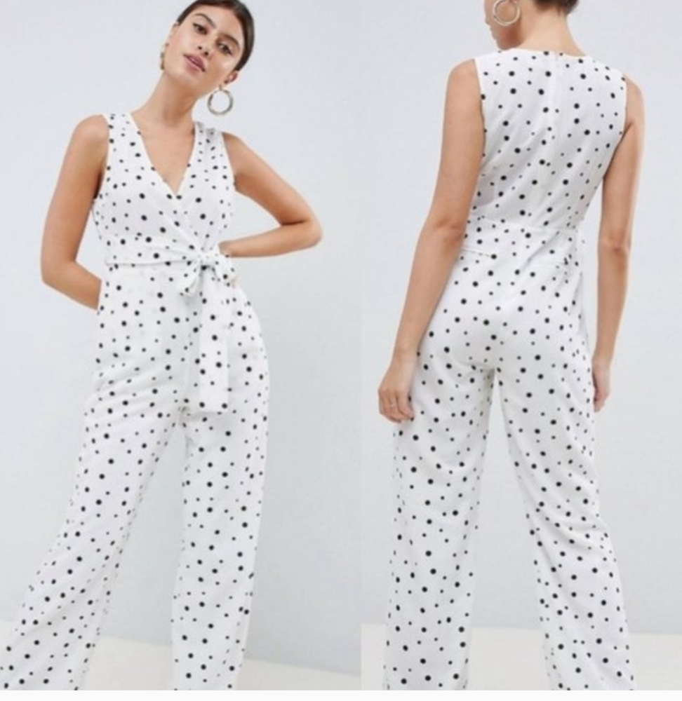 PrettyLittleThing Front Tie Polka Dot Wide Leg Jumpsuit Size 8